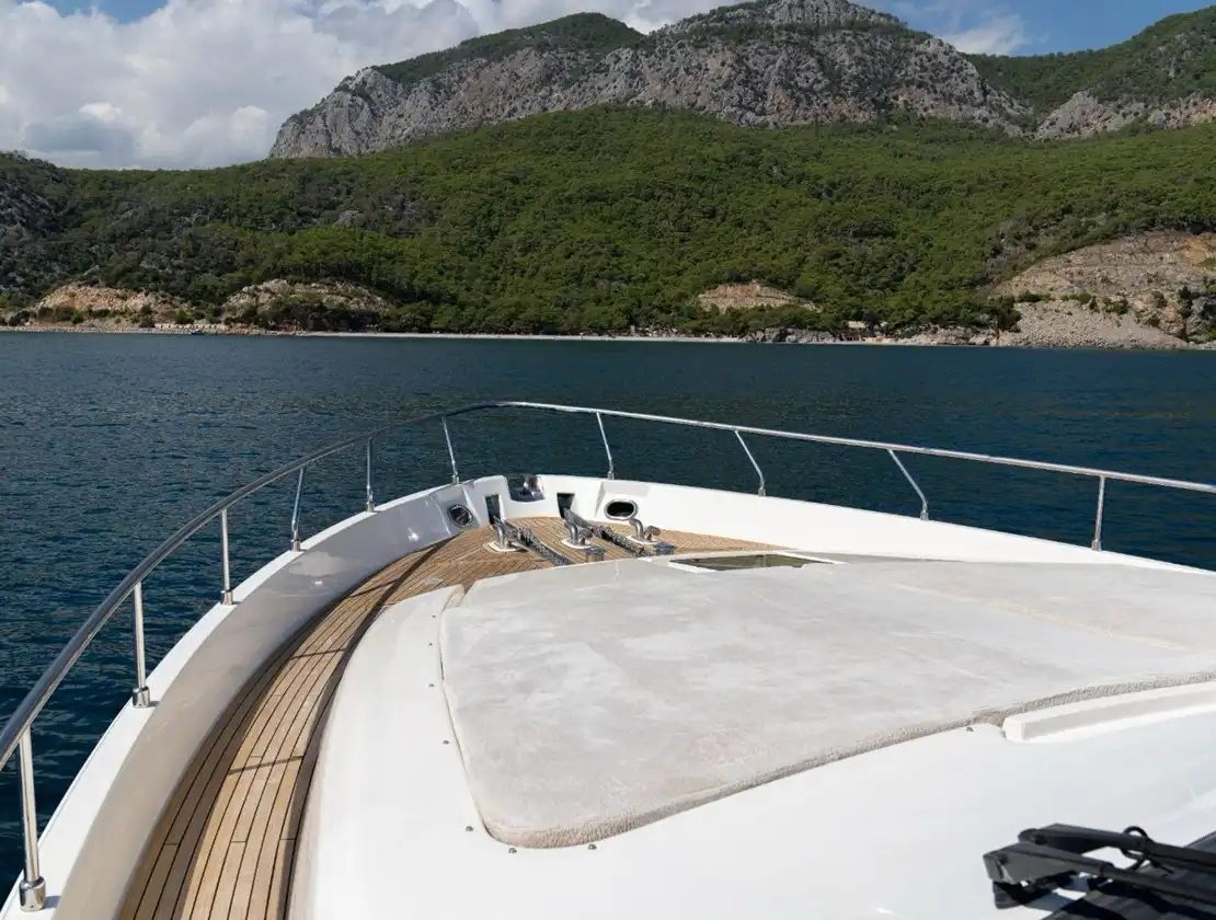 Antalya Yacht Rental 26m Ferretti 760